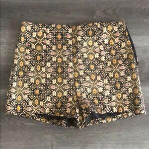 Mini embroided short
